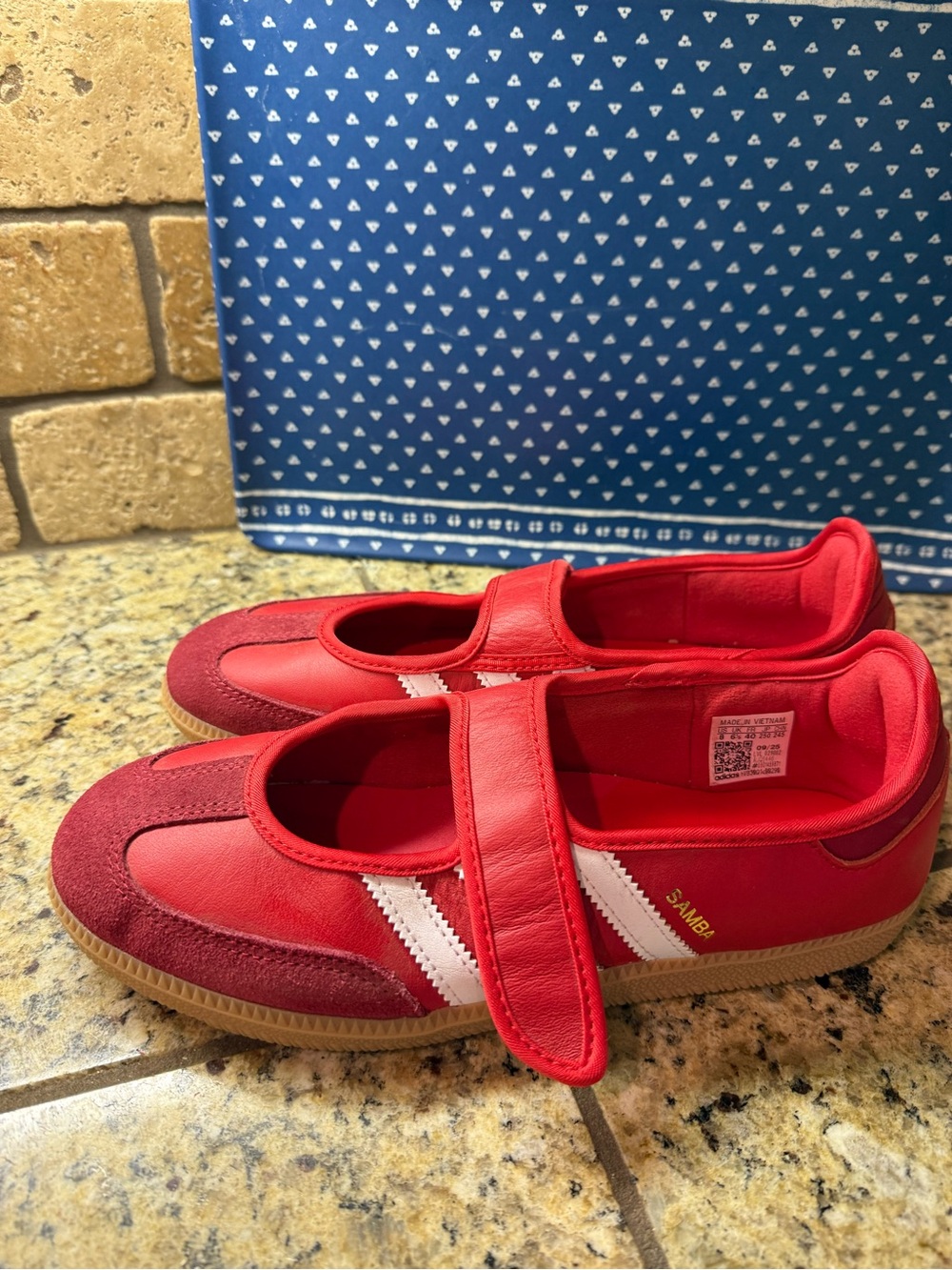 Red Classic Women’s Mary Jane Sambas Adidas’s - Picture 7 of 9